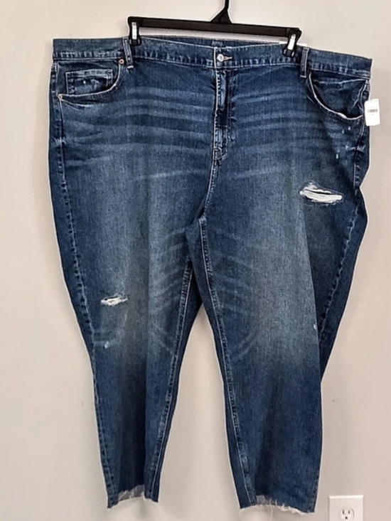 Old Navy Denim - NWT Old Navy Mid-Rise Boyfriend Ankle Distressed Jeans Women's Plus Size 28